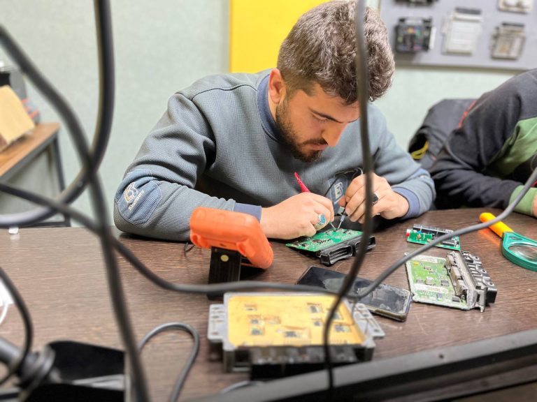 آموزش عملی تعمیرات ایسیو